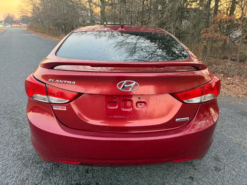 Used 2013 Hyundai Elantra Limited image 38