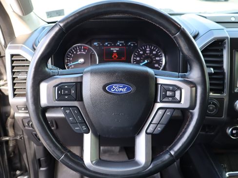 Used 2018 Ford Expedition Platinum image 29