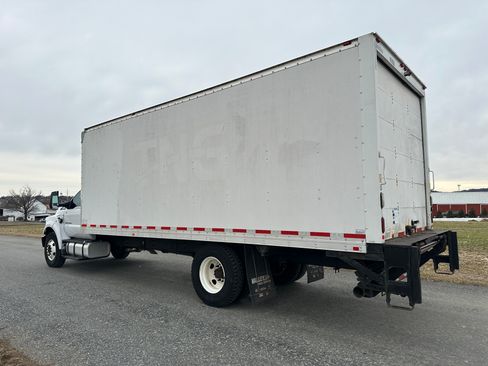 Used 2017 Ford F650 2WD Regular Cab Super Duty image 7