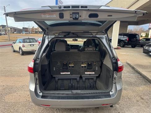 Used 2015 Toyota Sienna image 14