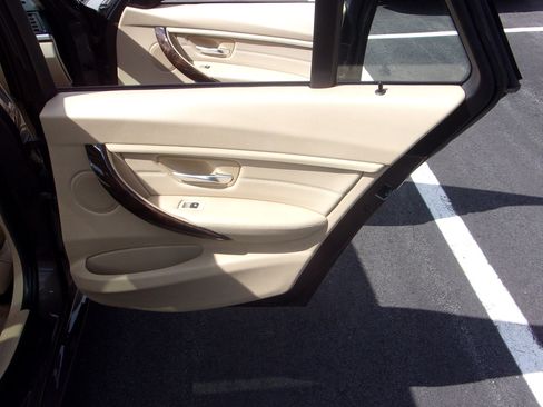 Used 2014 BMW 328i xDrive Wagon AWD/4WD image 32