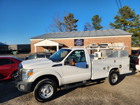 Used 2013 Ford F350 XL image 2
