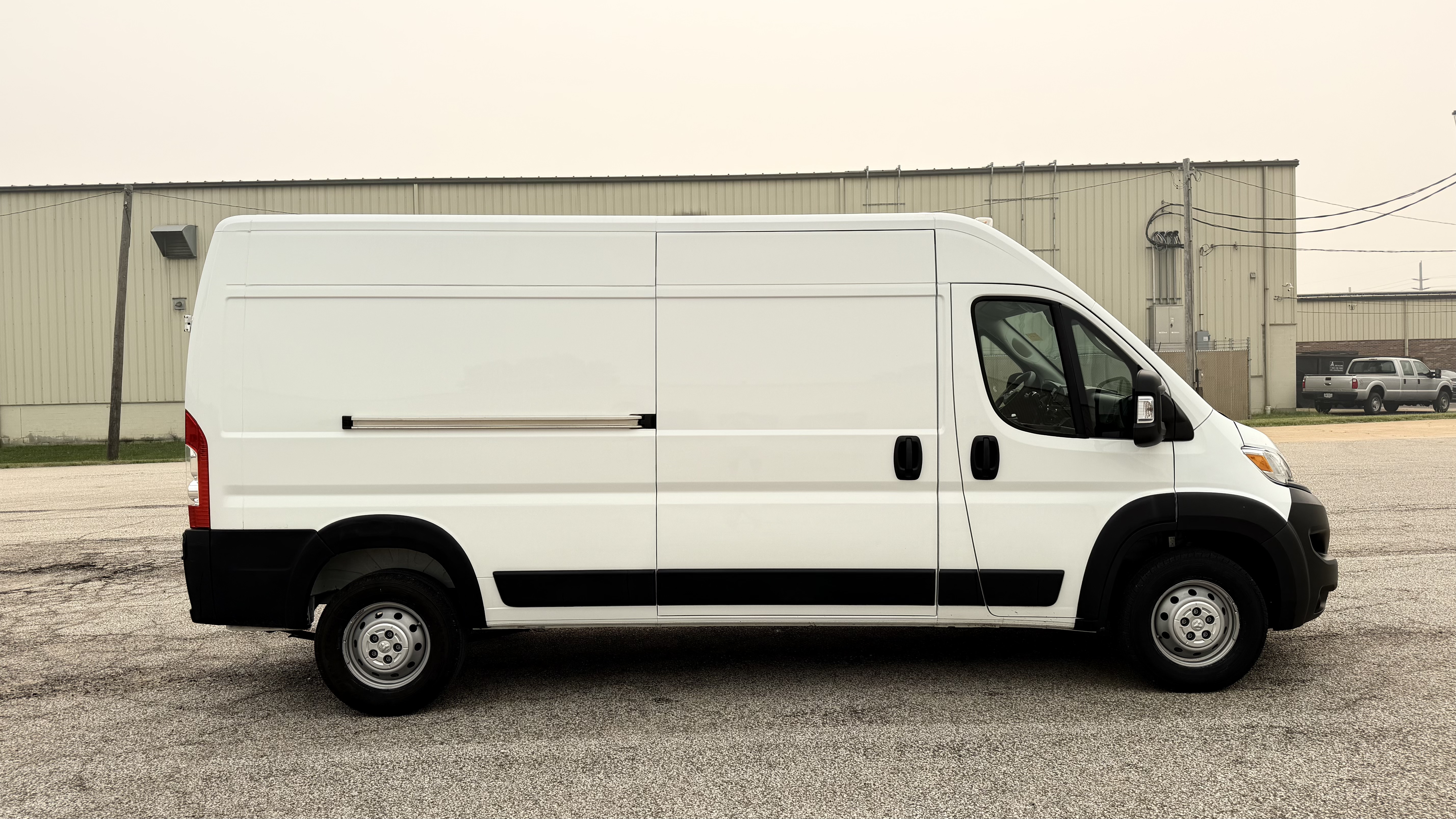 Used 2023 RAM ProMaster 2500 159 High Roof FWD image 4