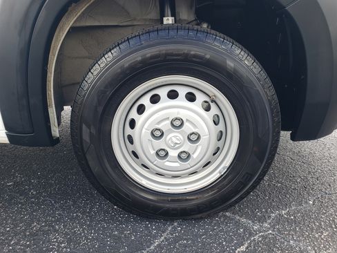 Used 2025 RAM ProMaster 2500 136 FWD image 8