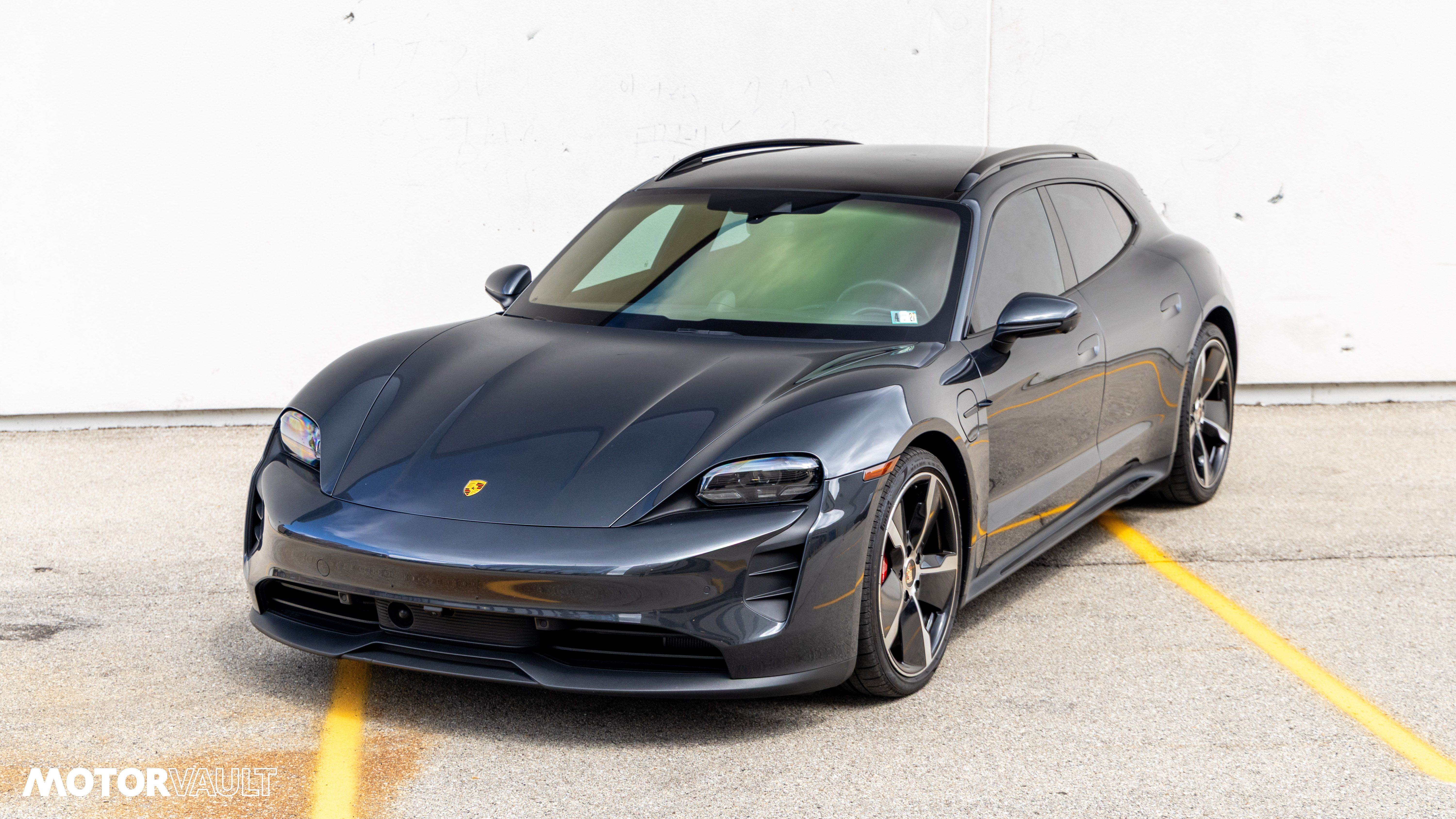 Used 2022 Porsche Taycan GTS Sport Turismo AWD/4WD image 5
