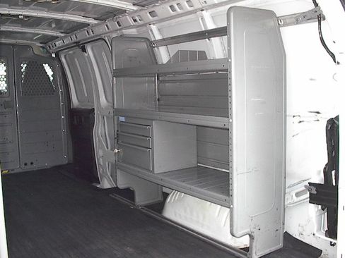 Used 2021 Chevrolet Express 3500 Extended RWD image 21