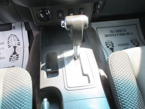 Used 2011 Nissan Xterra PRO-4X AWD/4WD image 7