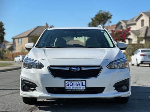 Used 2019 Subaru Impreza 2.0i Premium image 4