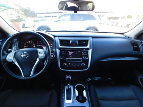 Used 2018 Nissan Altima 2.5 SR image 14