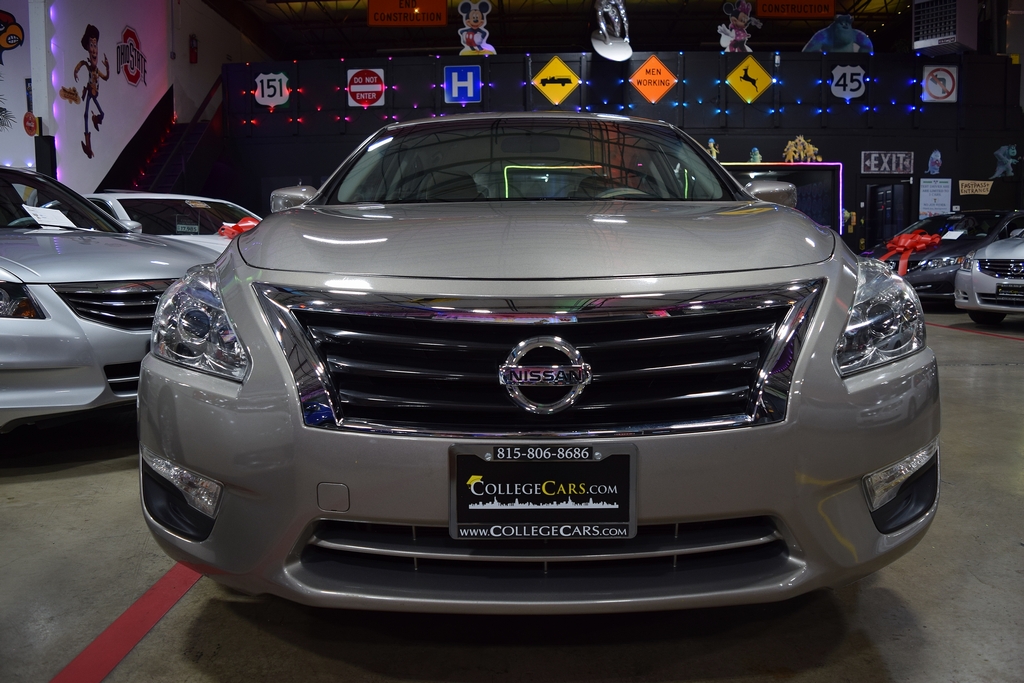 Used 2014 Nissan Altima 2.5 S Sedan FWD image 10