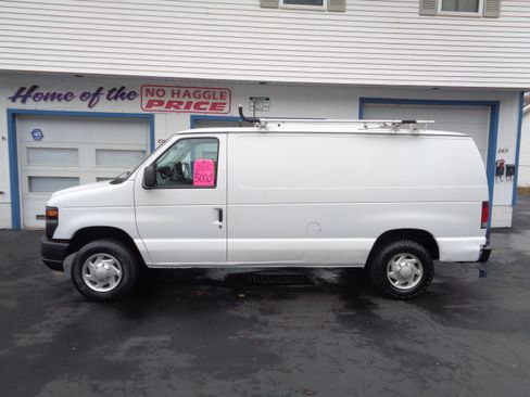 Used 2013 Ford E-150 and Econoline 150 image 3