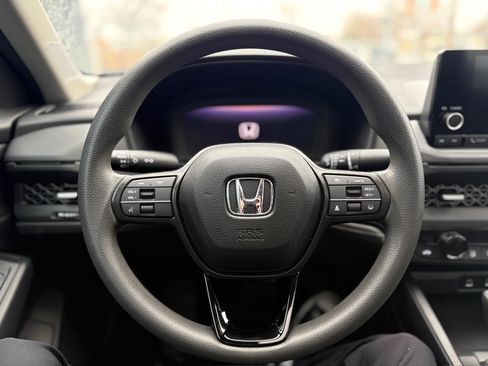 Used 2023 Honda Accord EX image 17