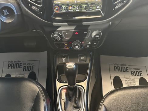 Used 2019 Jeep Compass Latitude image 17