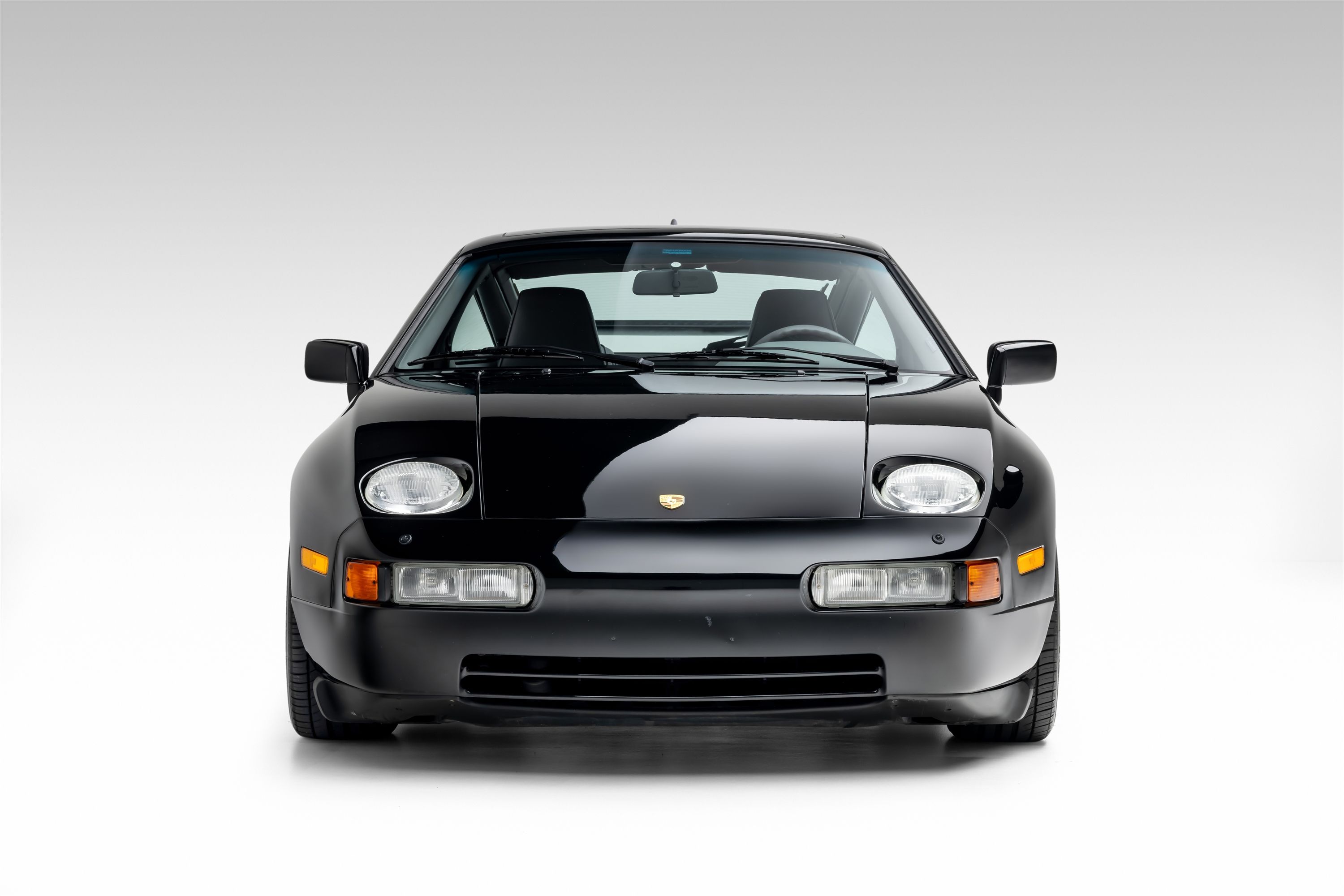 Used 1991 Porsche 928 GT RWD image 2