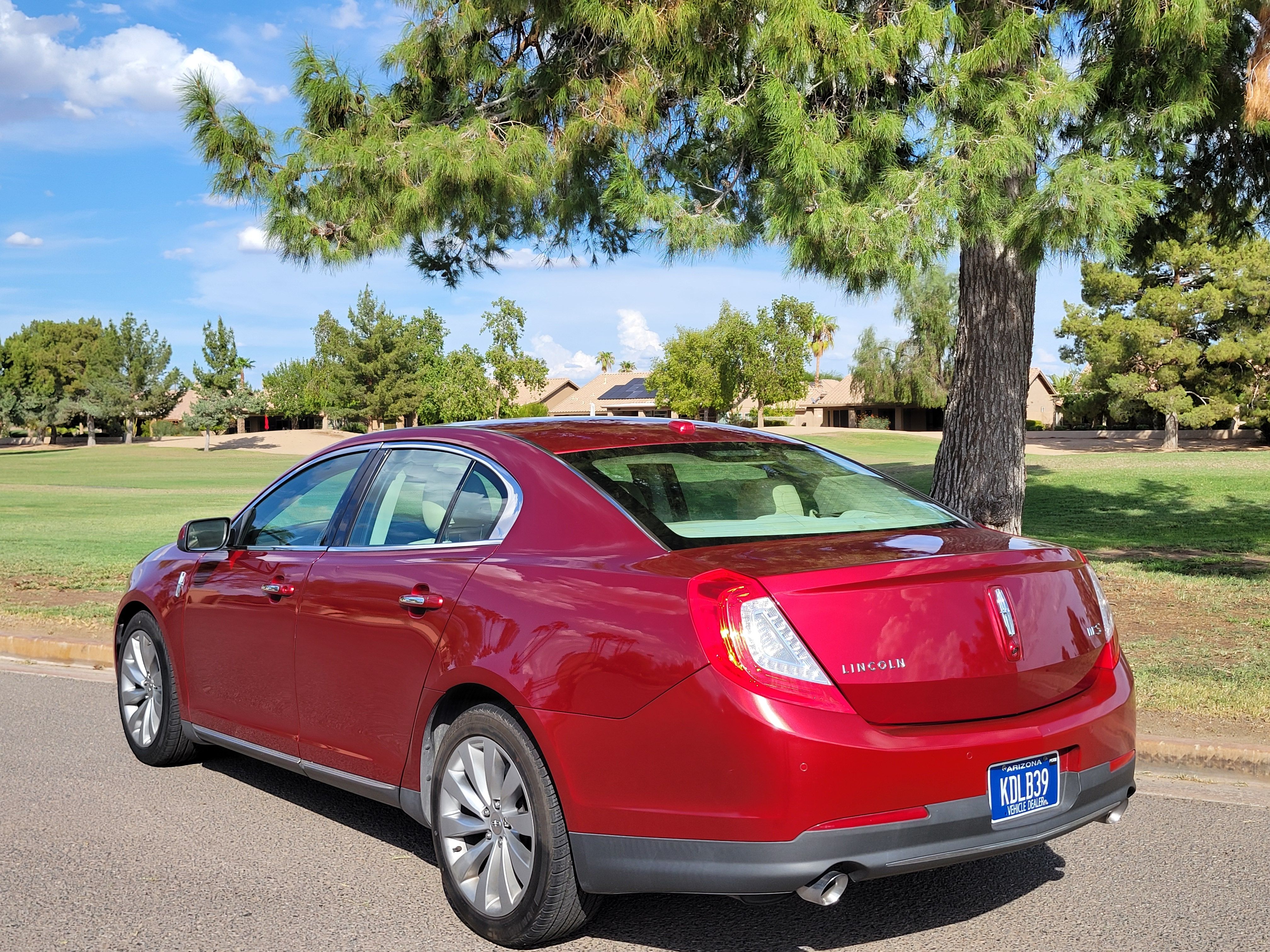 Used 2013 Lincoln MKS w/ Ultimate Package FWD image 6