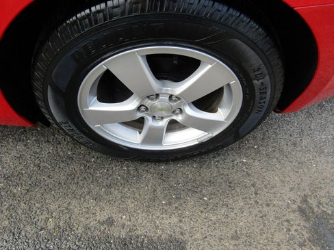 Used 2014 Chevrolet Cruze LT image 10