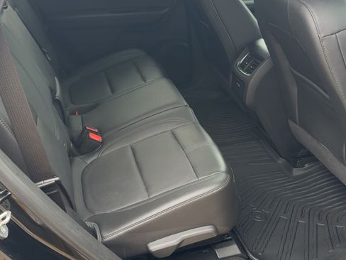 Used 2020 Chevrolet Blazer LT image 10