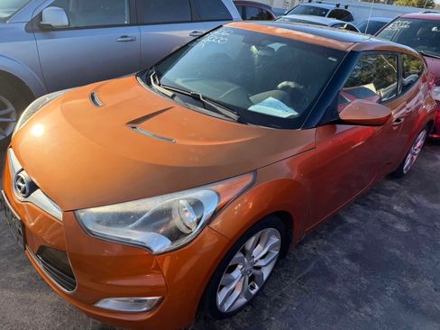 Used 2012 Hyundai Veloster UNAVAIL FWD image 4