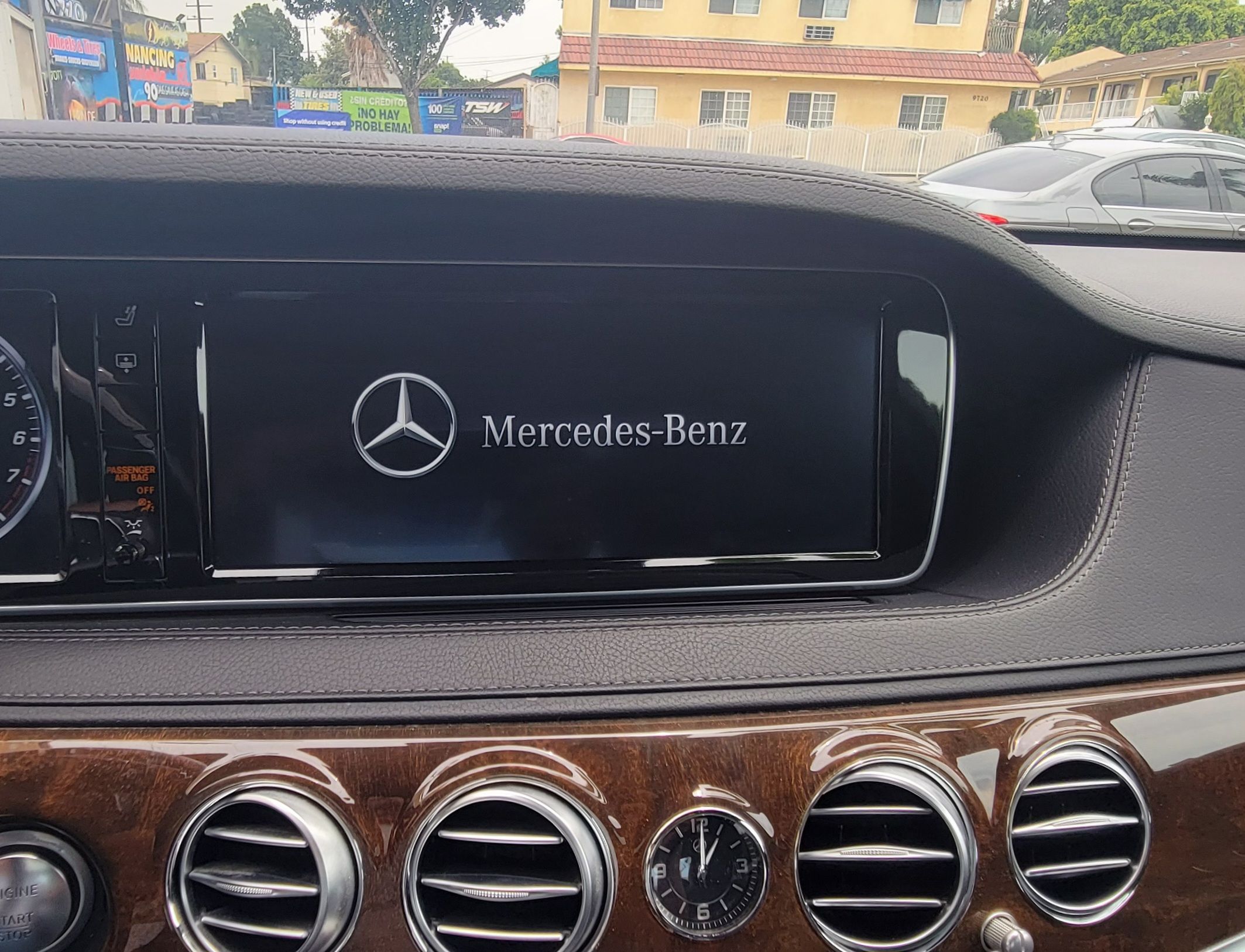 Used 2017 Mercedes-Benz S 550 4MATIC Sedan image 16