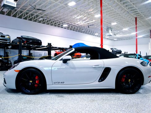 Used 2024 Porsche 718 Boxster GTS image 3