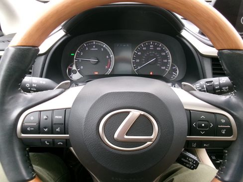 Used 2021 Lexus RX 350 Premium image 3