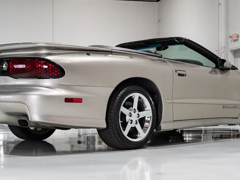 Used 2002 Pontiac Firebird Trans Am image 31