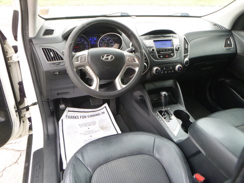 Used 2012 Hyundai Tucson GLS image 27