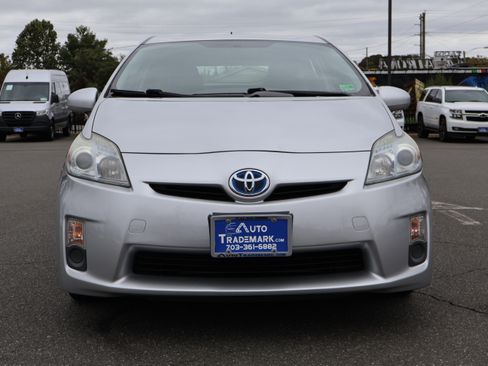 Used 2011 Toyota Prius Three image 3