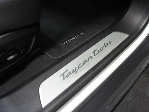Used 2020 Porsche Taycan Turbo image 35