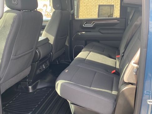 Used 2025 Chevrolet Silverado 2500 LT image 20