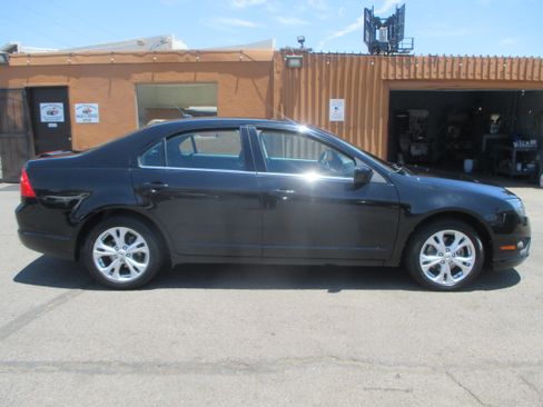 Used 2012 Ford Fusion SE V6 FWD image 1