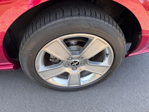 Used 2006 Ford Mustang GT Premium image 28