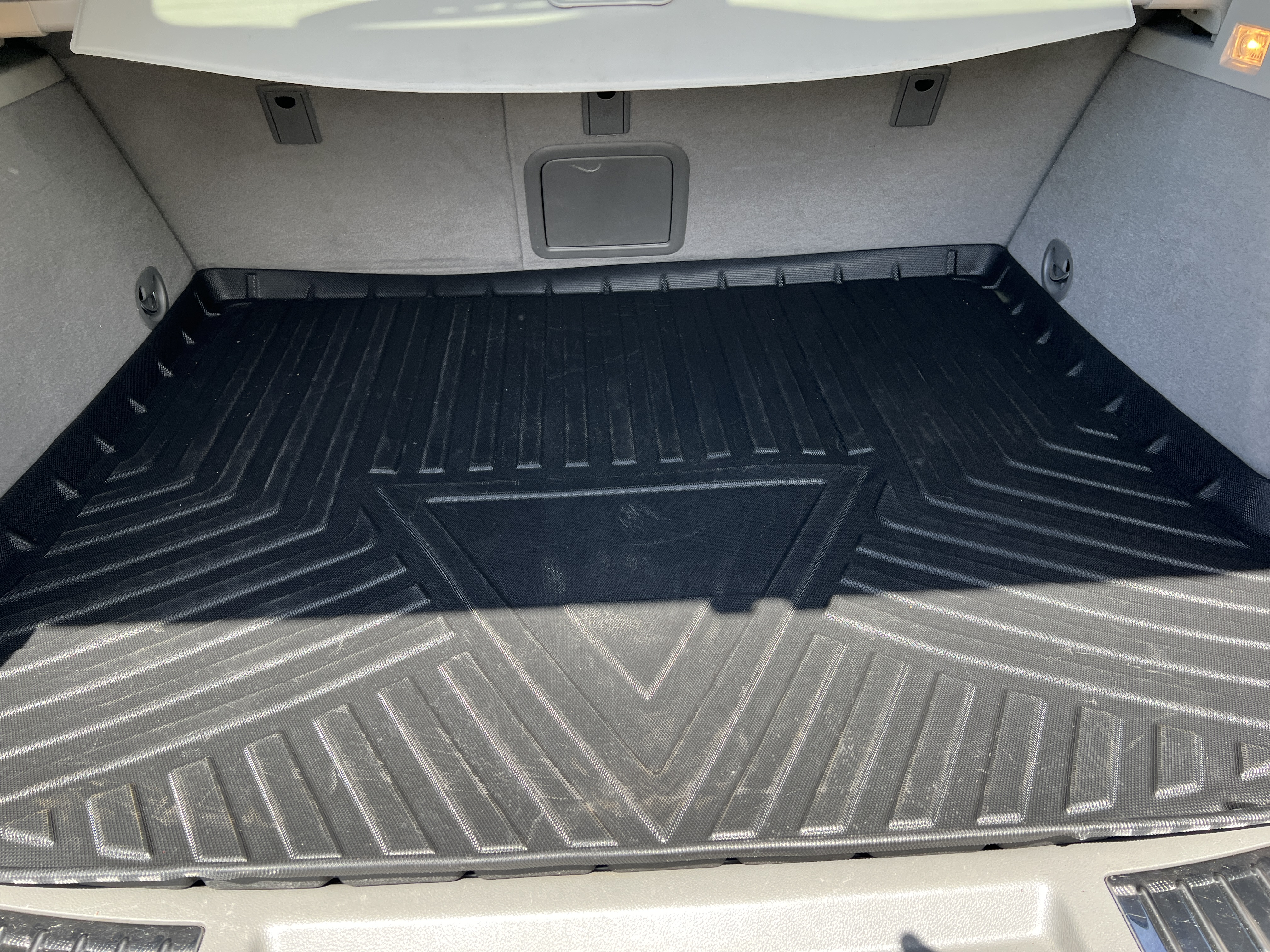 Used 2010 Cadillac SRX AWD Performance image 15