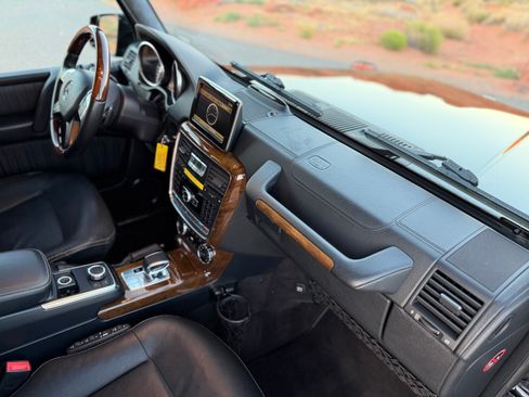 Used 2013 Mercedes-Benz G 63 AMG 4MATIC image 23