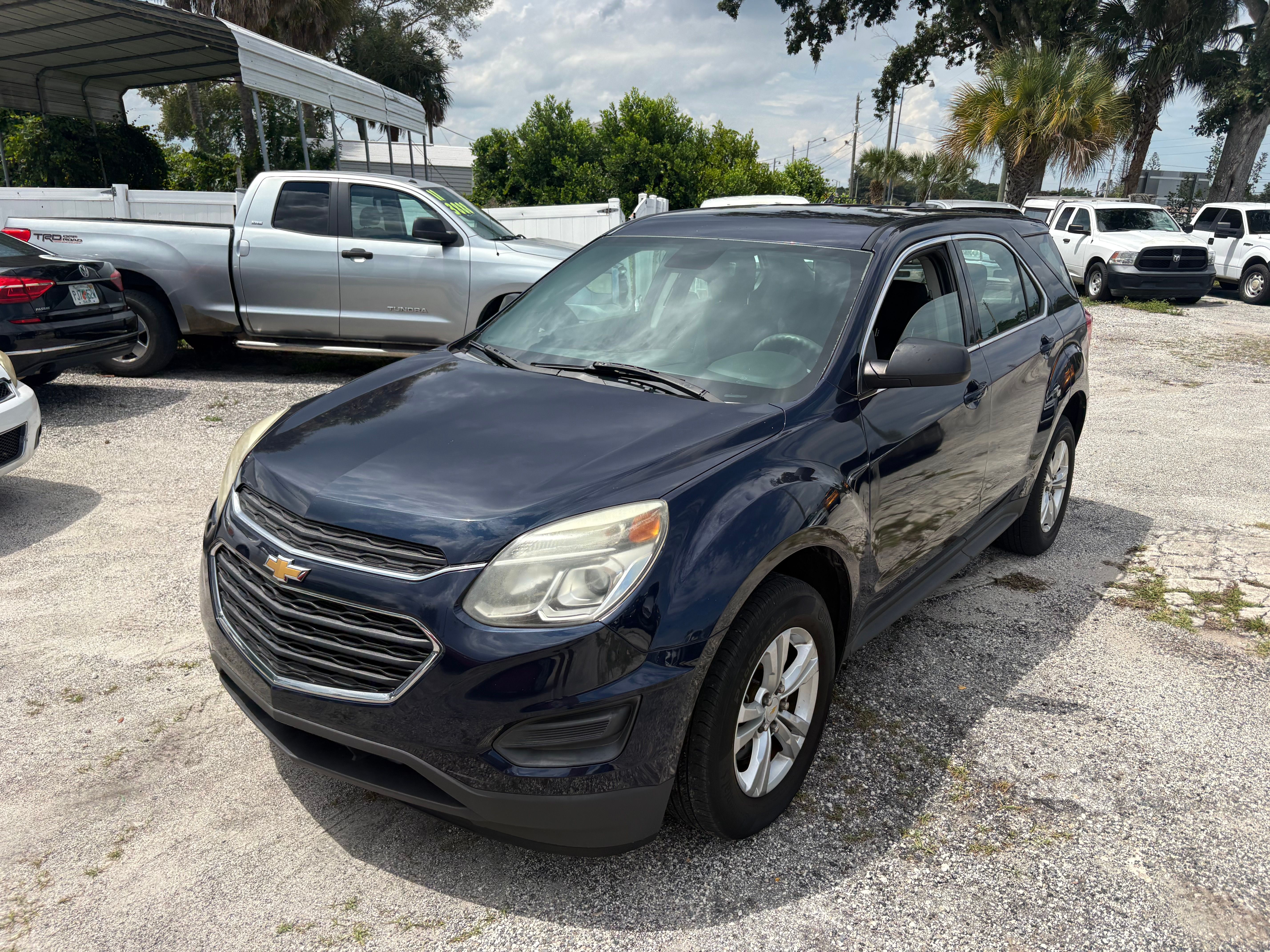 Used 2017 Chevrolet Equinox FWD LS image 1