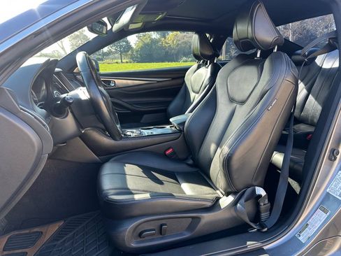 Used 2018 INFINITI Q60 3.0t Luxe image 9