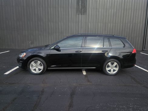 Used 2015 Volkswagen Golf TDI S image 2