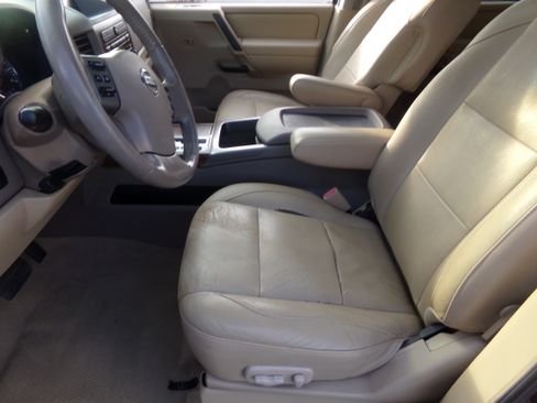 Used 2008 Nissan Titan LE image 11