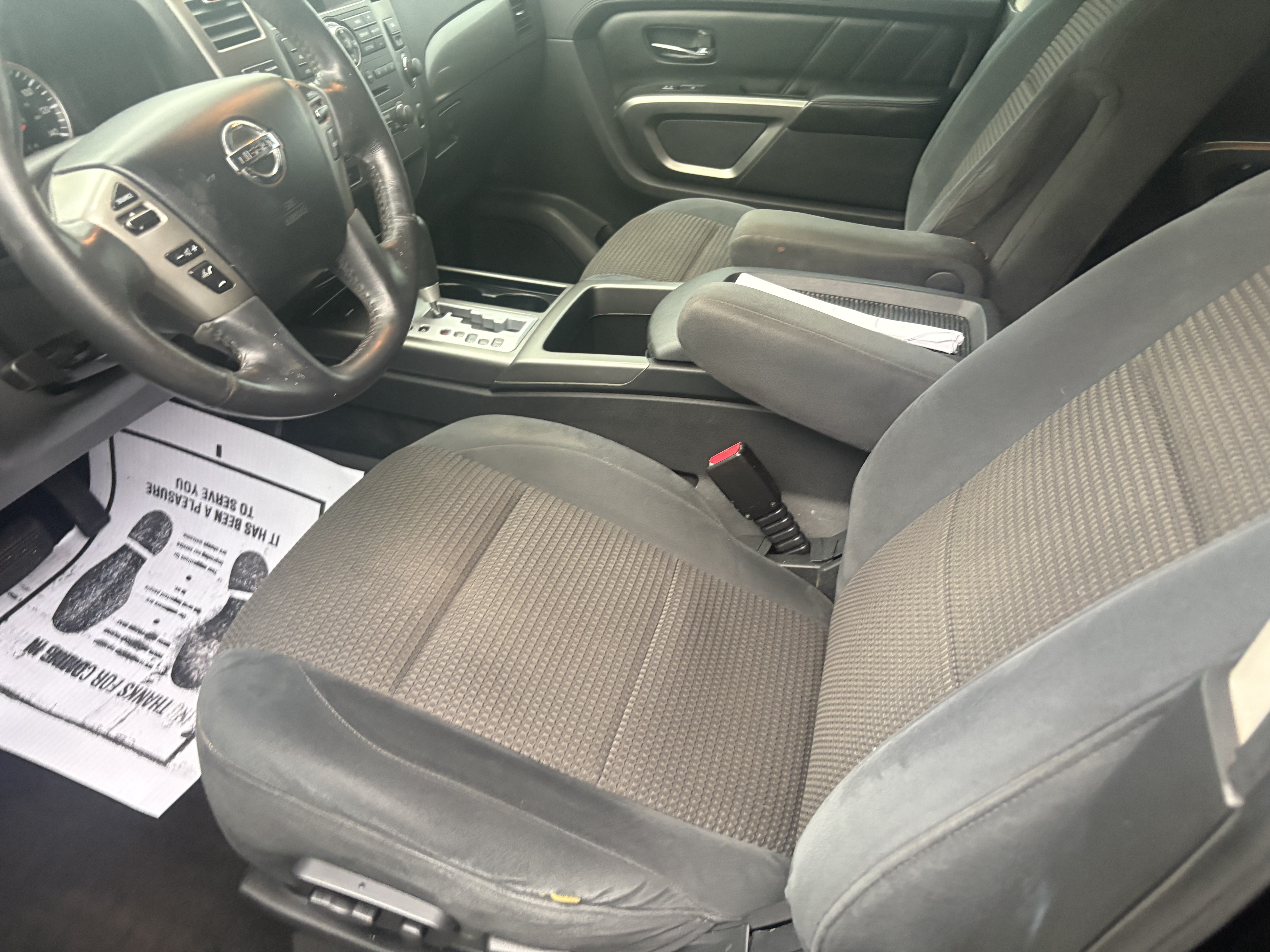 Used 2015 Nissan Armada 2WD image 11