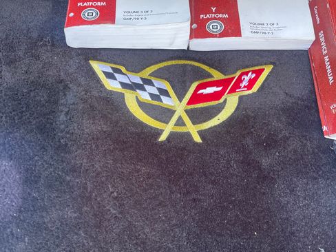 Used 1998 Chevrolet Corvette image 32