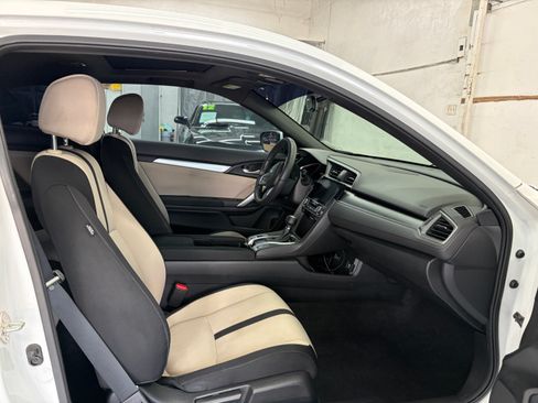 Used 2017 Honda Civic EX-T Coupe image 13