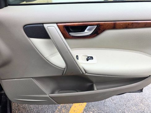 Used 2007 Volvo V70 2.5T image 8