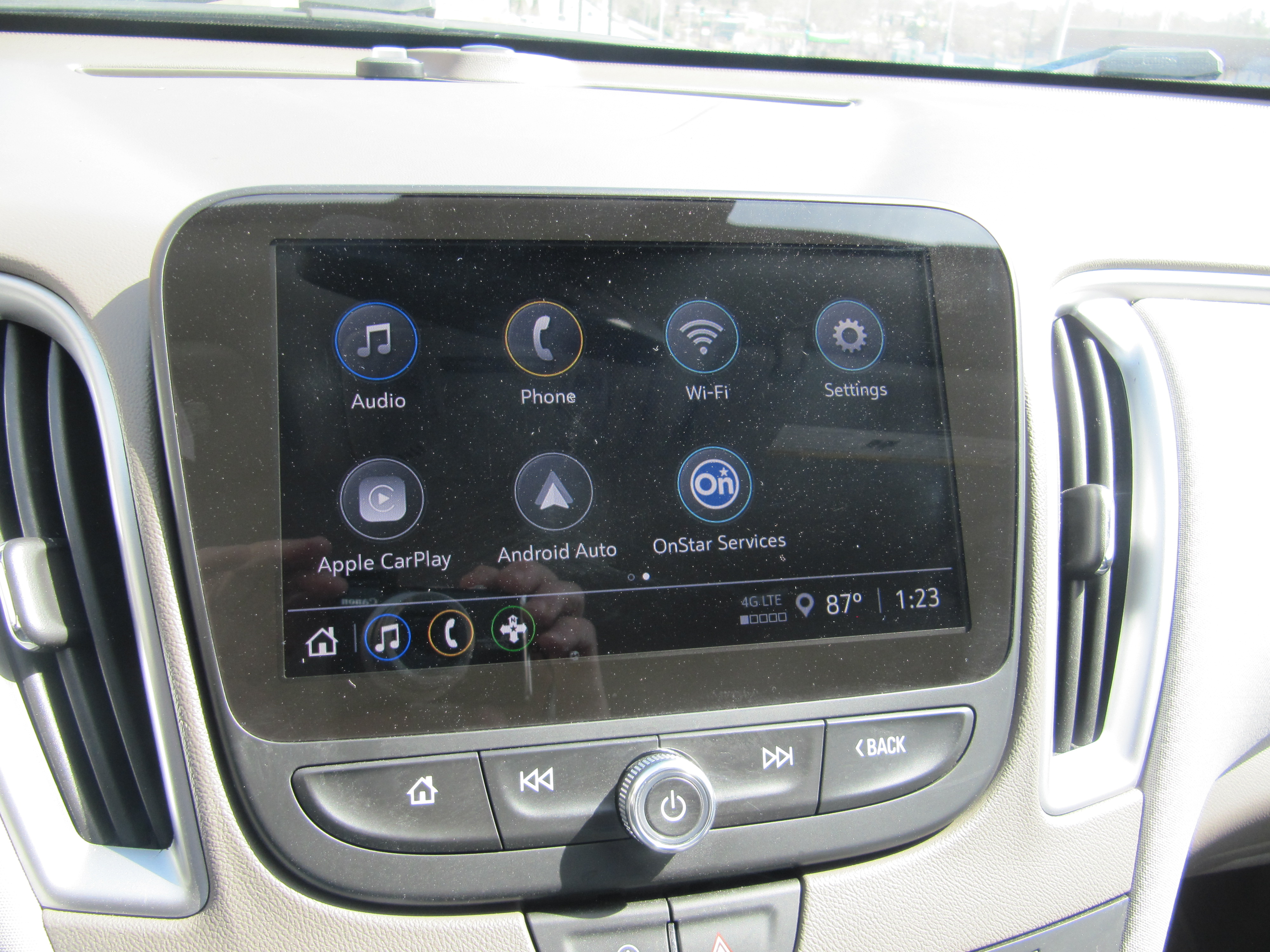 Used 2022 Chevrolet Malibu LS FWD image 15