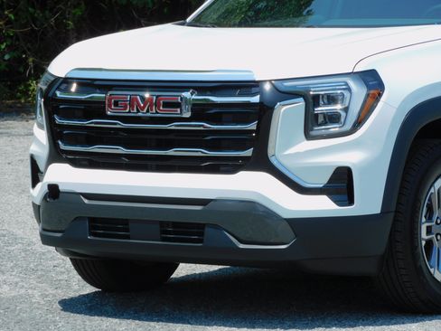 Used 2026 GMC Terrain FWD Elevation image 10