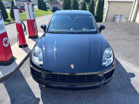 Used 2017 Porsche Macan UNAVAIL AWD/4WD image 2