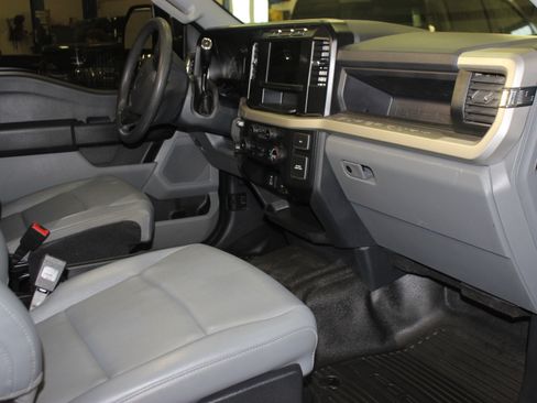 Used 2023 Ford F450 XL image 19