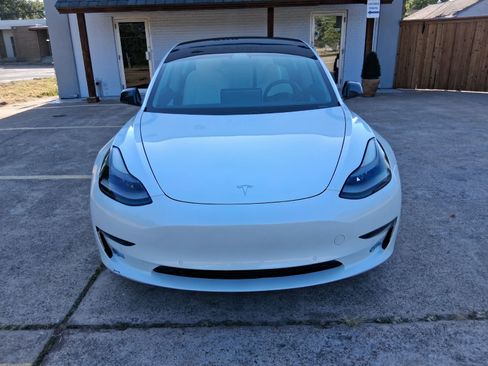 Used 2021 Tesla Model 3 Standard Range Plus RWD image 2