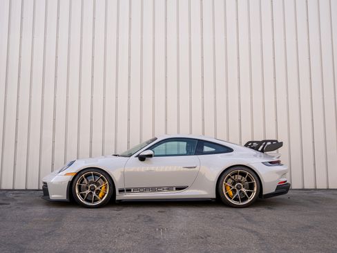 Used 2022 Porsche 911 GT3 image 5