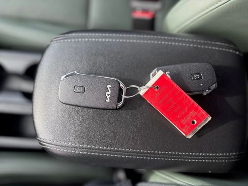 Used 2024 Kia Seltos SX image 20