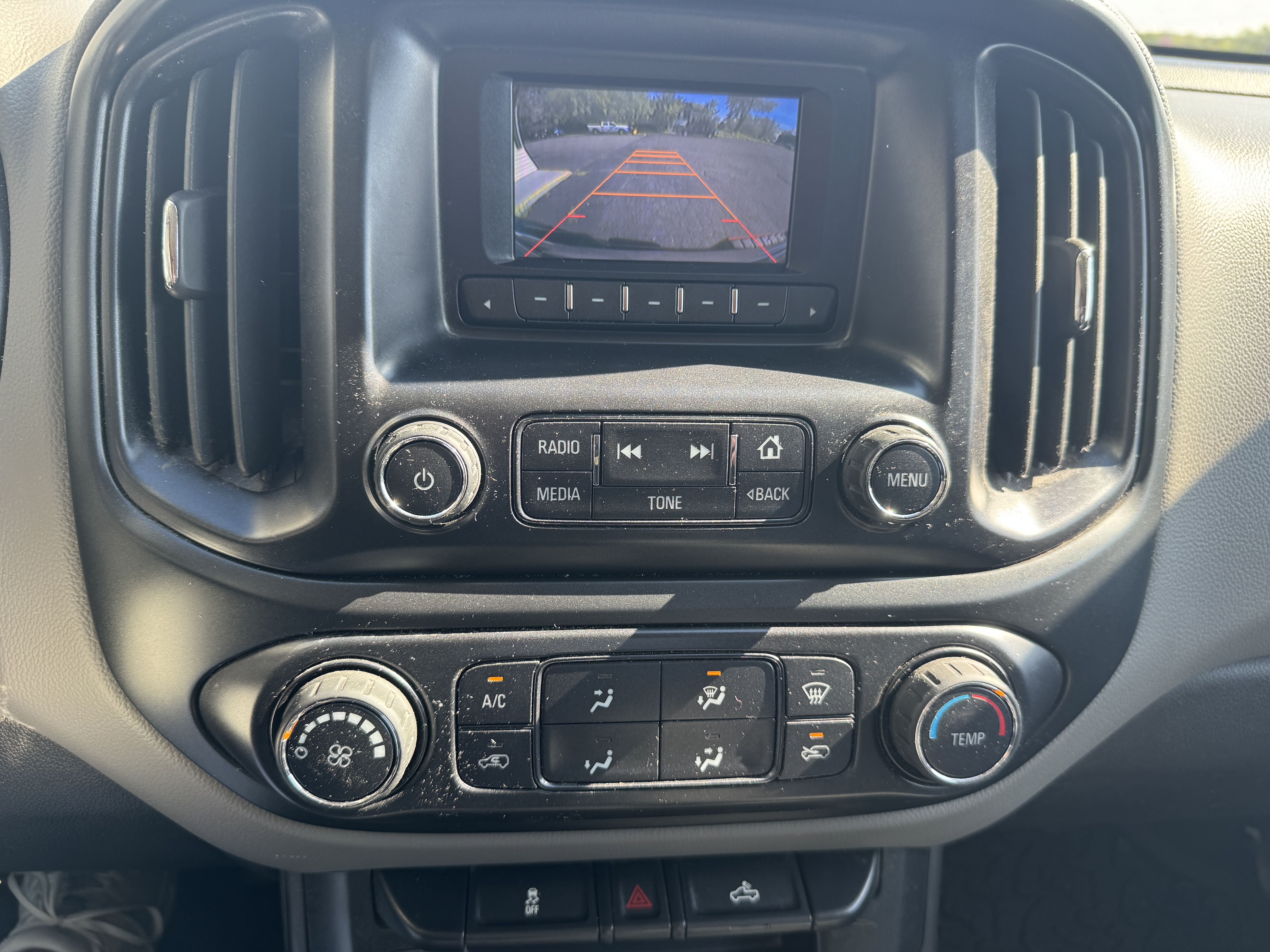 Used 2015 Chevrolet Colorado 2WD Extended Cab W/T image 16